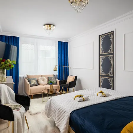 Stunning 2-br Palace In The Window, Air-conditioning 500m To Station